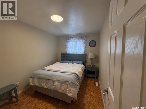 643 3Rd Street W, Shaunavon, SK - Indoor Photo Showing Bedroom