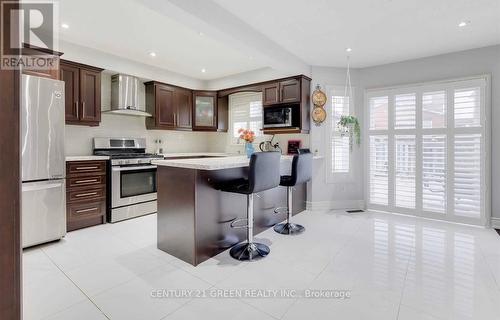 5623 Whitehorn Avenue, Mississauga, ON - Indoor Photo Showing Kitchen