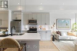 D - 53 HARRIET STREET Toronto, ON M4L 2G1