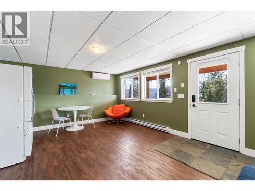 7577 Squilax Anglemont Road, Anglemont, BC - Indoor Photo Showing Other Room