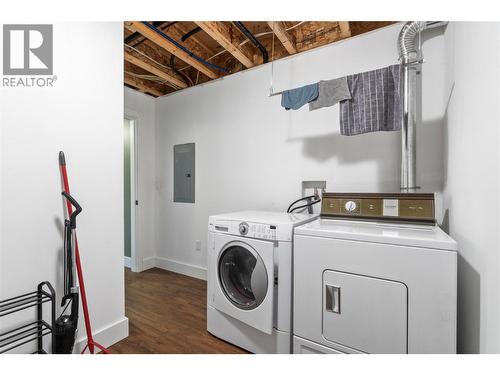 7577 Squilax Anglemont Road, Anglemont, BC - Indoor Photo Showing Laundry Room