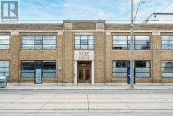 216 - 365 DUNDAS STREET E Toronto, ON M5A 4R9