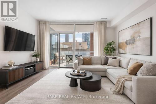 2007 - 8 MERCER STREET  Toronto, ON M5V 0C4