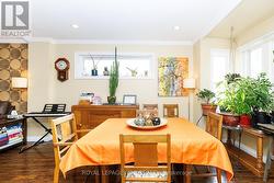 Perfect spot for family and friends to gather. - 