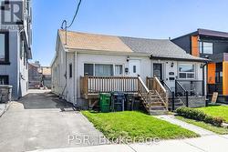285 ROBINA AVENUE Toronto, ON M6C 3Y9