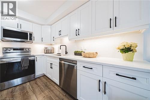 20 Mcconkey Crescent Unit# 41, Brantford, ON - Indoor Photo Showing Kitchen