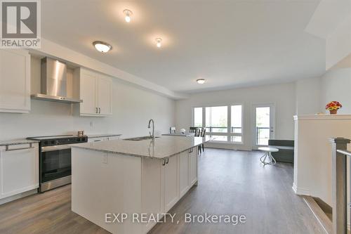 48 Wyn Wood Lane, Orillia, ON - Indoor Photo Showing Kitchen