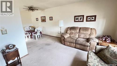 211 Maple Street, Maple Creek, SK - Indoor Photo Showing Living Room