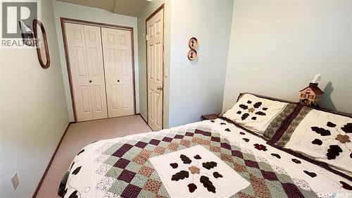 211 Maple Street, Maple Creek, SK - Indoor Photo Showing Bedroom