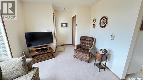 211 Maple Street, Maple Creek, SK - Indoor Photo Showing Living Room