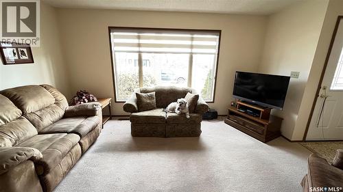 211 Maple Street, Maple Creek, SK - Indoor Photo Showing Living Room