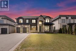 350 WEIGHTON DRIVE Oakville, ON L6K 2R4