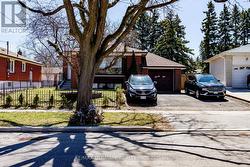 21 BENWAY DRIVE Toronto, ON M9W 1Z2