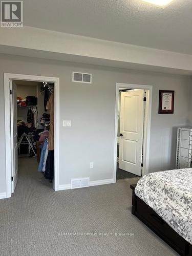 1017 Riverbend Road, London South, ON - Indoor Photo Showing Bedroom