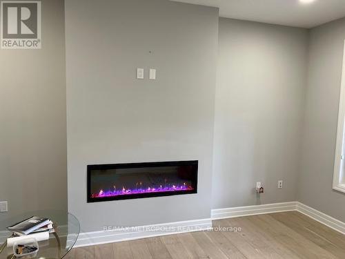1017 Riverbend Road, London South, ON - Indoor With Fireplace