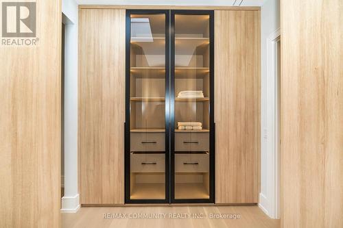 30 Kellythorne Drive, Toronto, ON - Indoor Photo Showing Other Room