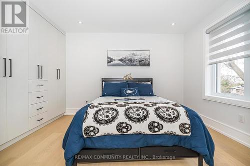 30 Kellythorne Drive, Toronto, ON - Indoor Photo Showing Bedroom