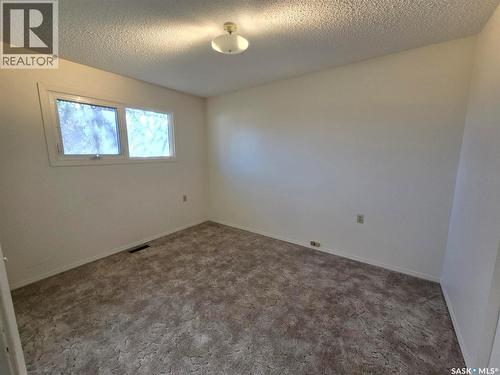 413 - 415 Calgary Street, Broadview, SK - Indoor Photo Showing Other Room