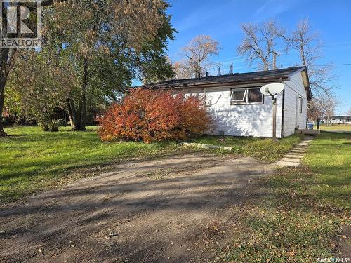 413 - 415 Calgary Street, Broadview, SK - Outdoor