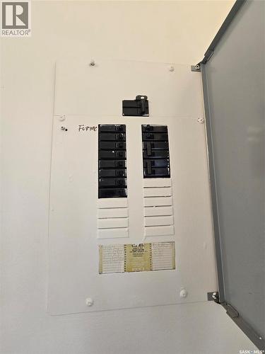 413 - 415 Calgary Street, Broadview, SK - 