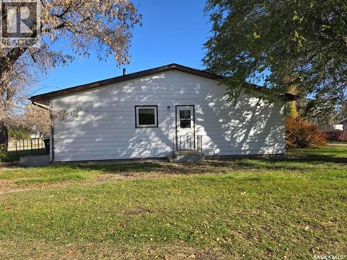 413 - 415 Calgary Street, Broadview, SK - Outdoor