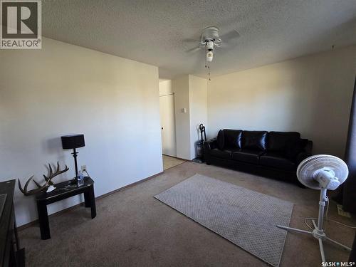 413 - 415 Calgary Street, Broadview, SK - Indoor