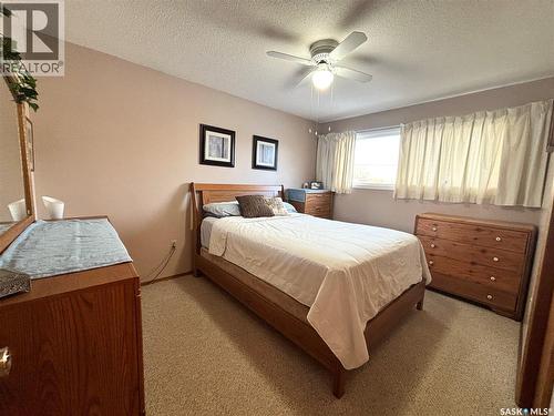 202 Herbert Street, Maple Creek, SK - Indoor Photo Showing Bedroom