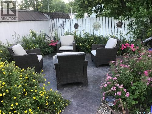 202 Herbert Street, Maple Creek, SK - Outdoor