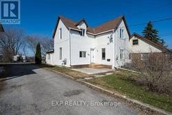 24 ALBION STREET Belleville (Belleville Ward), ON K8N 3R8