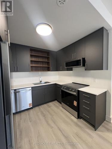150 Everett Common, St. Catharines, ON - Indoor Photo Showing Kitchen