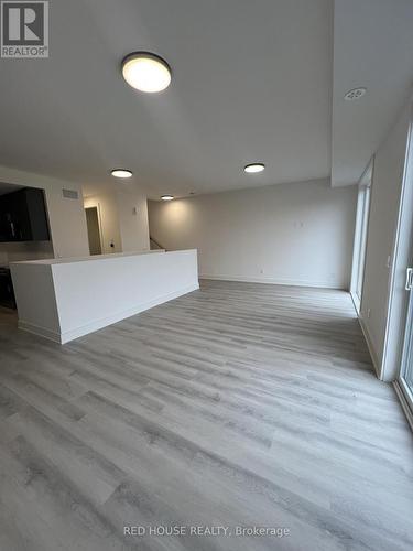 150 Everett Common, St. Catharines, ON - Indoor Photo Showing Other Room