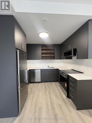 150 Everett Common, St. Catharines, ON - Indoor Photo Showing Kitchen