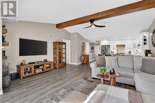 9 - 660 Albert Street, Fort Erie (Lakeshore), ON - Indoor Photo Showing Living Room