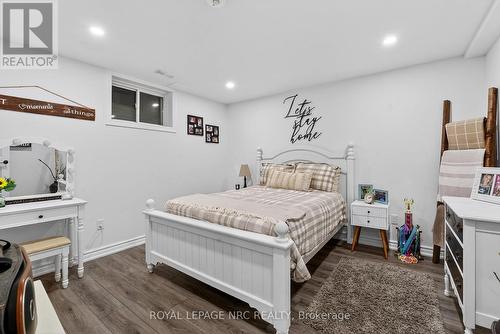 9 - 660 Albert Street, Fort Erie (Lakeshore), ON - Indoor Photo Showing Bedroom