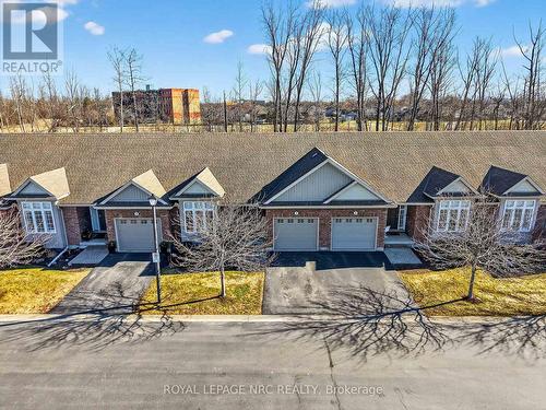 9 - 660 Albert Street, Fort Erie (Lakeshore), ON - Outdoor With Facade