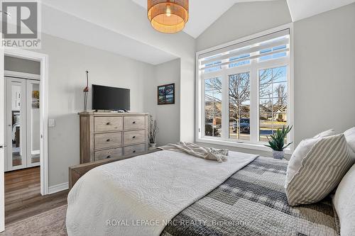 9 - 660 Albert Street, Fort Erie (Lakeshore), ON - Indoor Photo Showing Bedroom