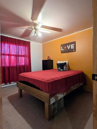1 Briggs Lane, Swan River, MB - Indoor Photo Showing Bedroom