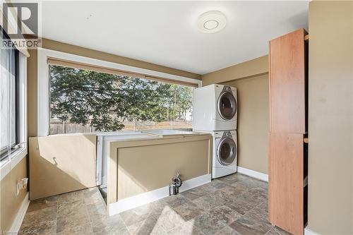 56 King Street, Georgetown, ON - Indoor Photo Showing Laundry Room