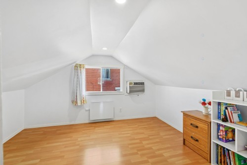 Chambre à coucher - 2810 Rue Paul-Pau, Montréal (Mercier/Hochelaga-Maisonneuve), QC - Indoor Photo Showing Other Room
