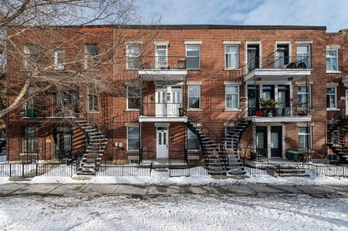 Front of Structure - 551 Rue De Dublin, Montréal (Le Sud-Ouest), QC - Outdoor With Balcony With Facade