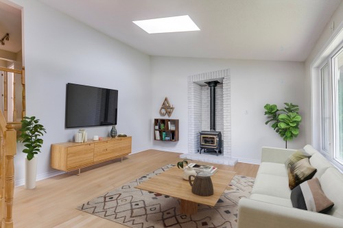 Salon - 14 Rue De Jasper, Cantley, QC - Indoor With Fireplace