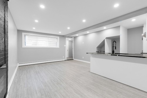 Kitchen - 11641  - 11645 Av. Laurier, Montréal (Montréal-Nord), QC - Indoor Photo Showing Other Room