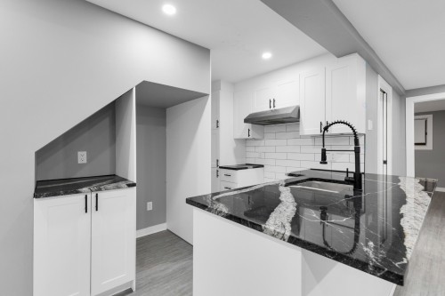 Kitchen - 11641  - 11645 Av. Laurier, Montréal (Montréal-Nord), QC - Indoor Photo Showing Kitchen