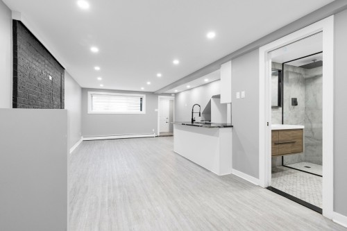 Kitchen - 11641  - 11645 Av. Laurier, Montréal (Montréal-Nord), QC - Indoor
