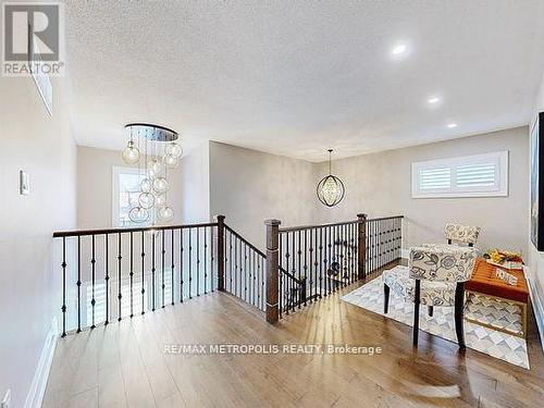 126 Silk Twist Drive, East Gwillimbury, ON - Indoor Photo Showing Other Room