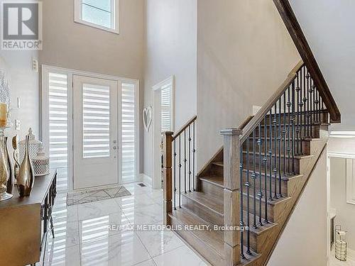 126 Silk Twist Drive, East Gwillimbury, ON - Indoor Photo Showing Other Room