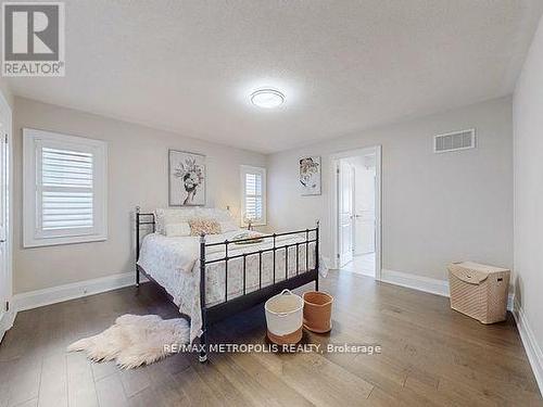 126 Silk Twist Drive, East Gwillimbury, ON - Indoor Photo Showing Bedroom
