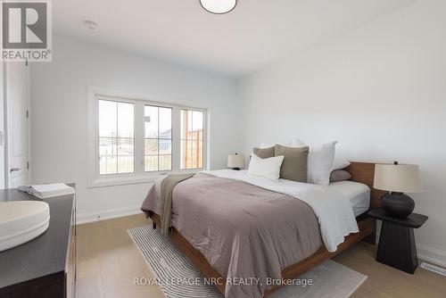 Photos of 70B - 70 C - 586 Seneca Drive, Fort Erie (Lakeshore), ON - Indoor Photo Showing Kitchen With Upgraded Kitchen
