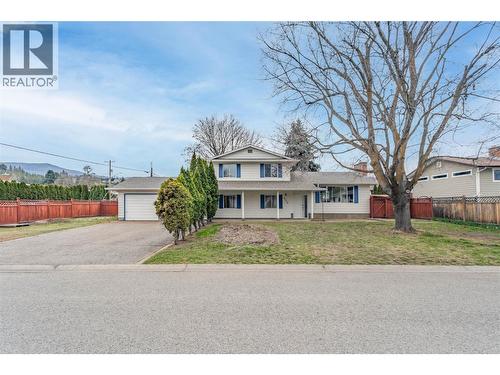 693 Paret Place  Kelowna, BC V1W 2K6