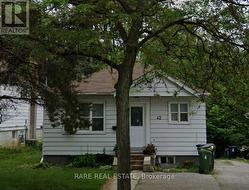 42 SENLAC ROAD Toronto, ON M2N 2K7